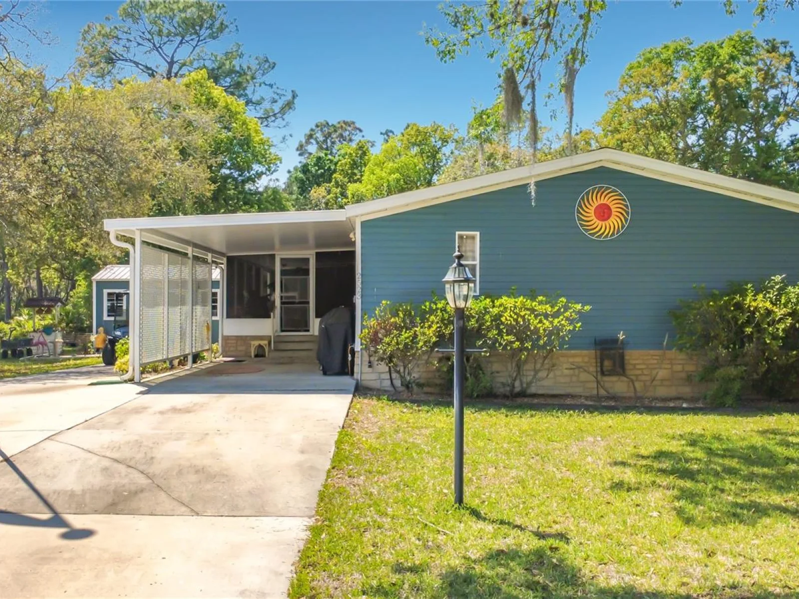 2523 KAREN DR, MOUNT DORA, FL — photo 1