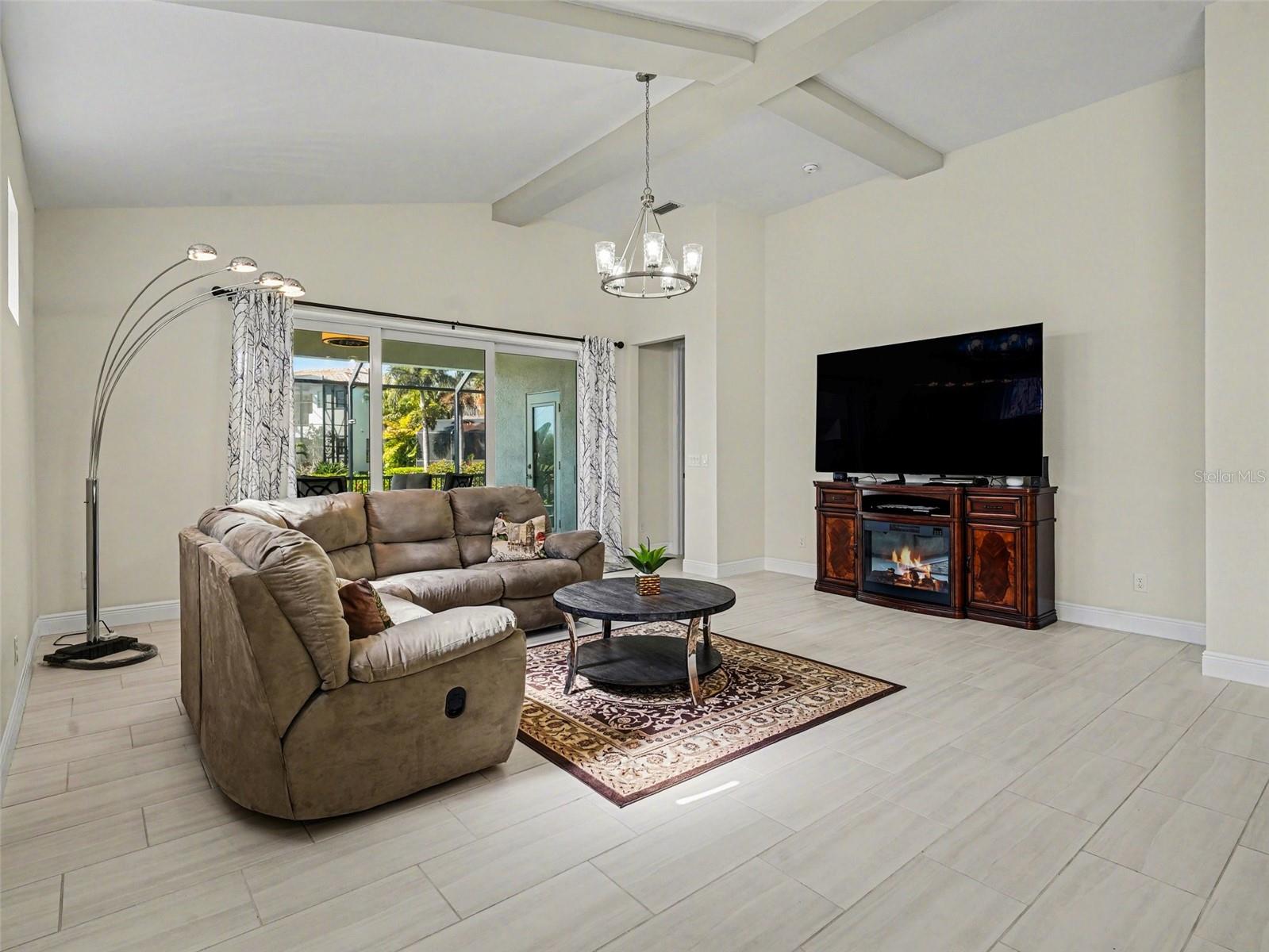 5508 TITLE ROW DR, BRADENTON, FL — photo 9