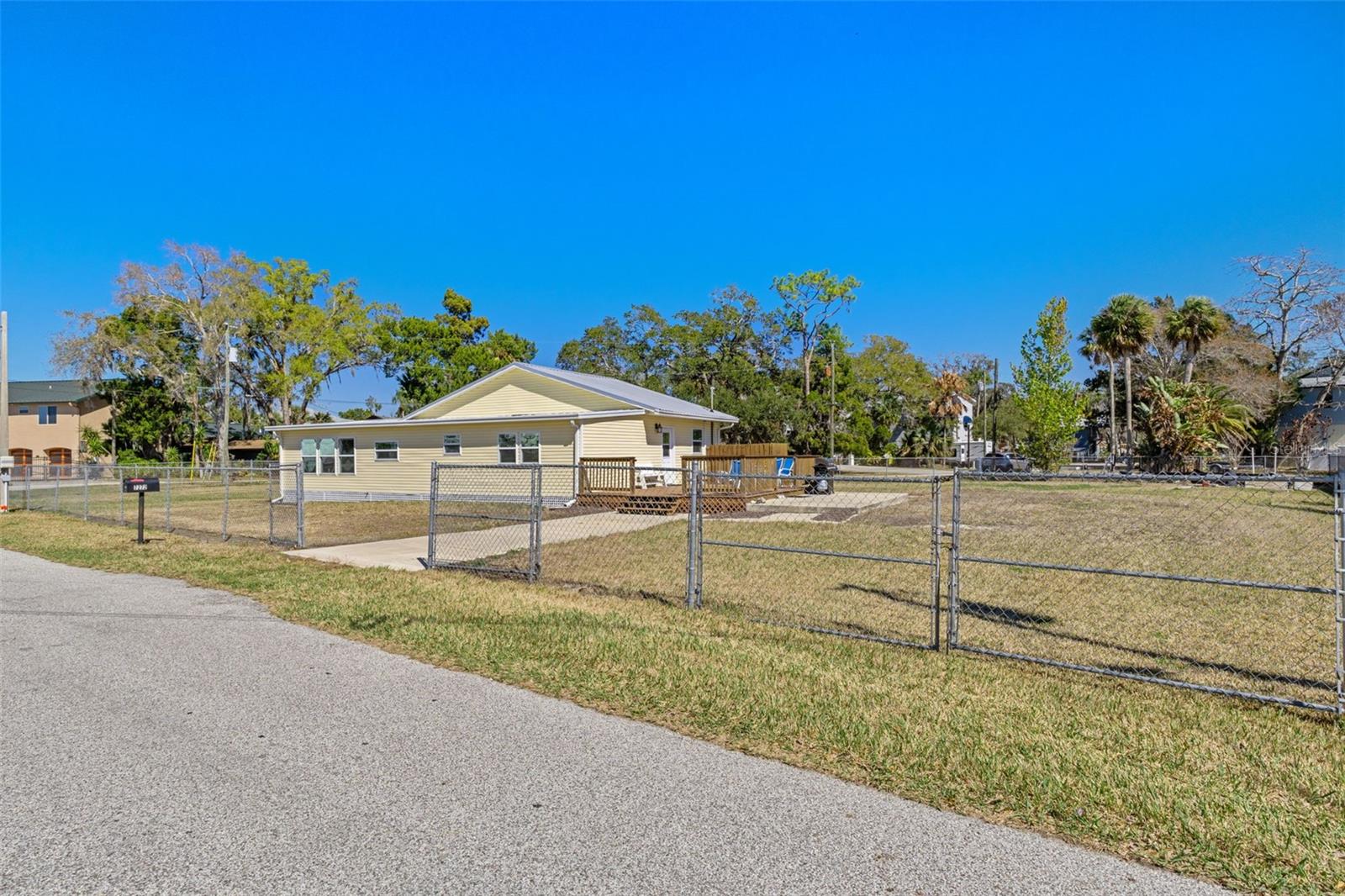 7272 WESTWIND ST, WEEKI WACHEE, FL — photo 4