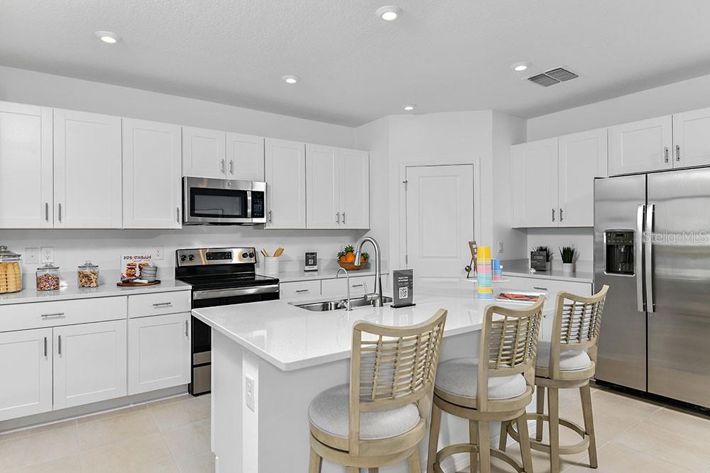 204 STREAMWATER WAY, GROVELAND, FL — photo 29