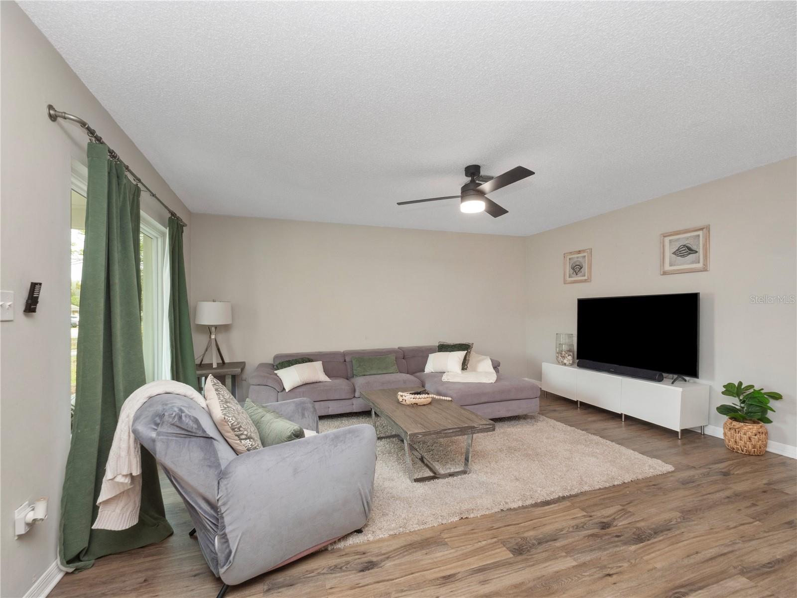 2733 MIDDLE ST, ORLANDO, FL — photo 7