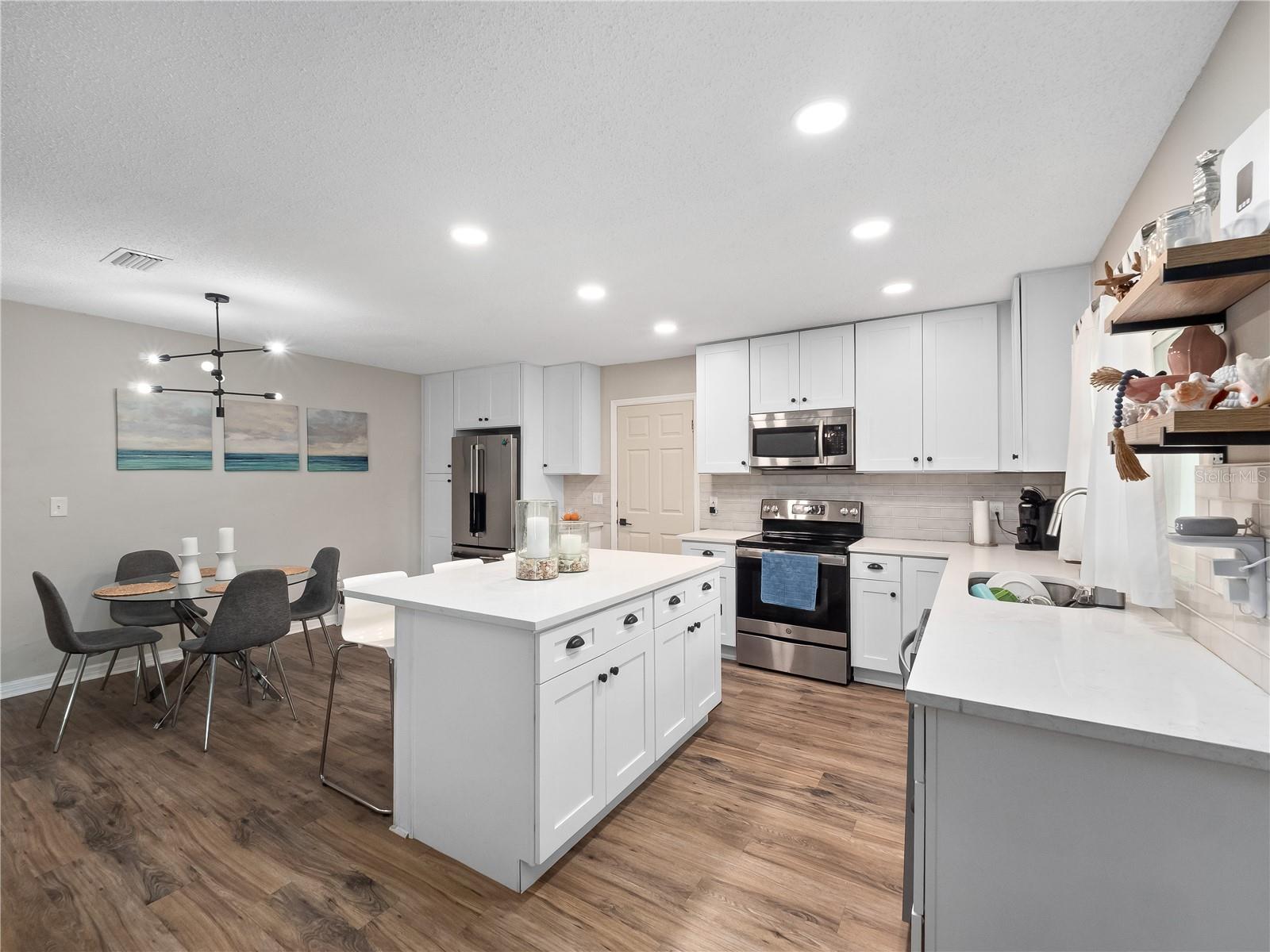 2733 MIDDLE ST, ORLANDO, FL — photo 8