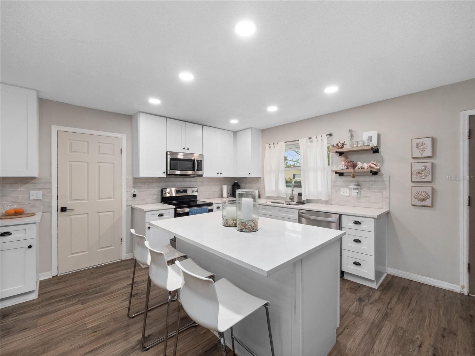 2733 MIDDLE ST, ORLANDO, FL — photo 10