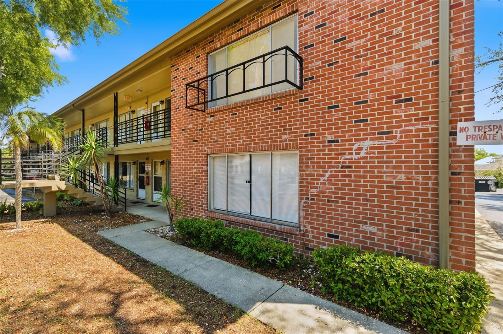 1257 DREW ST #14, CLEARWATER, FL — photo 2