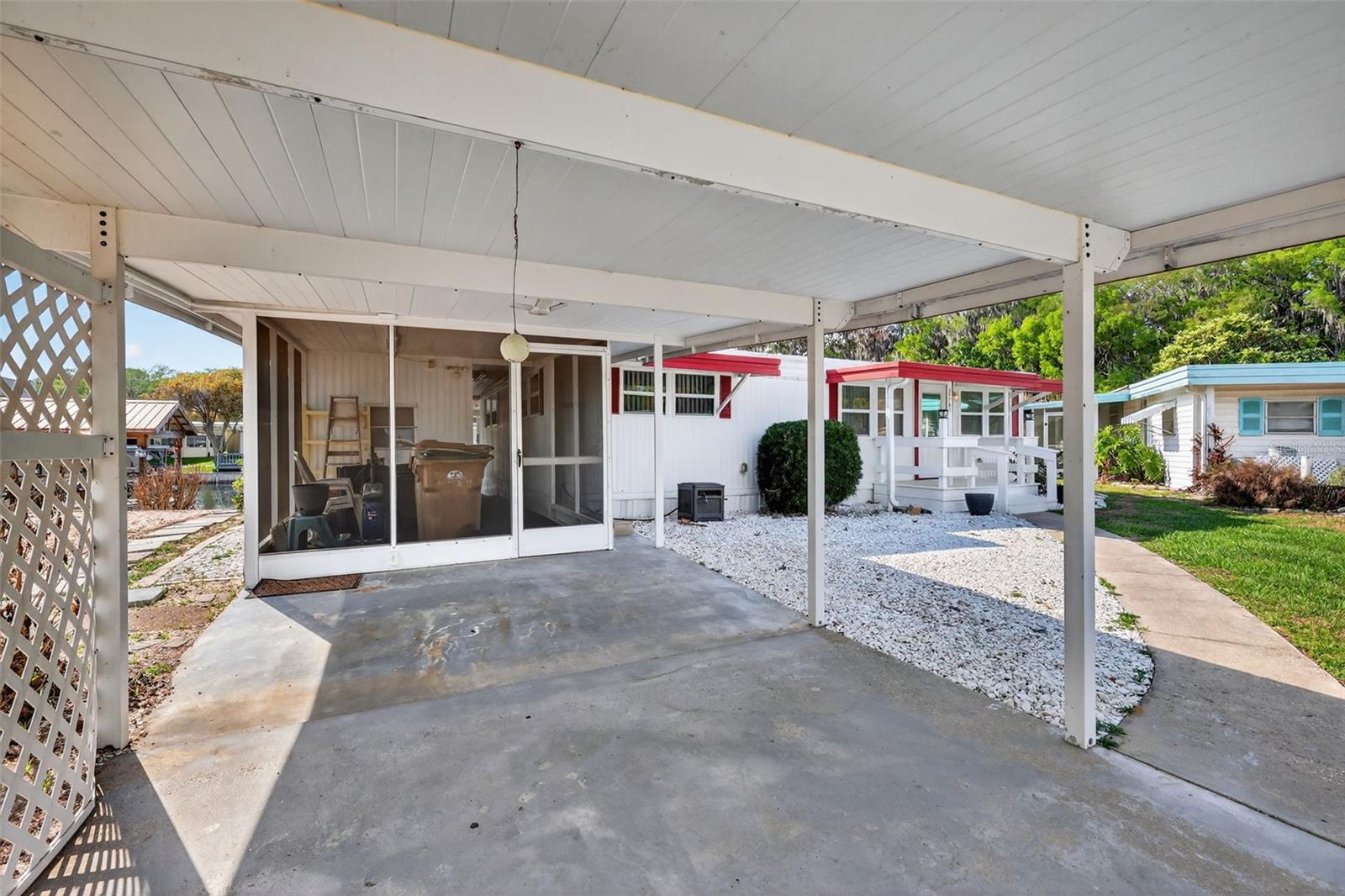 31701 KELLY CIR, TAVARES, FL — photo 4