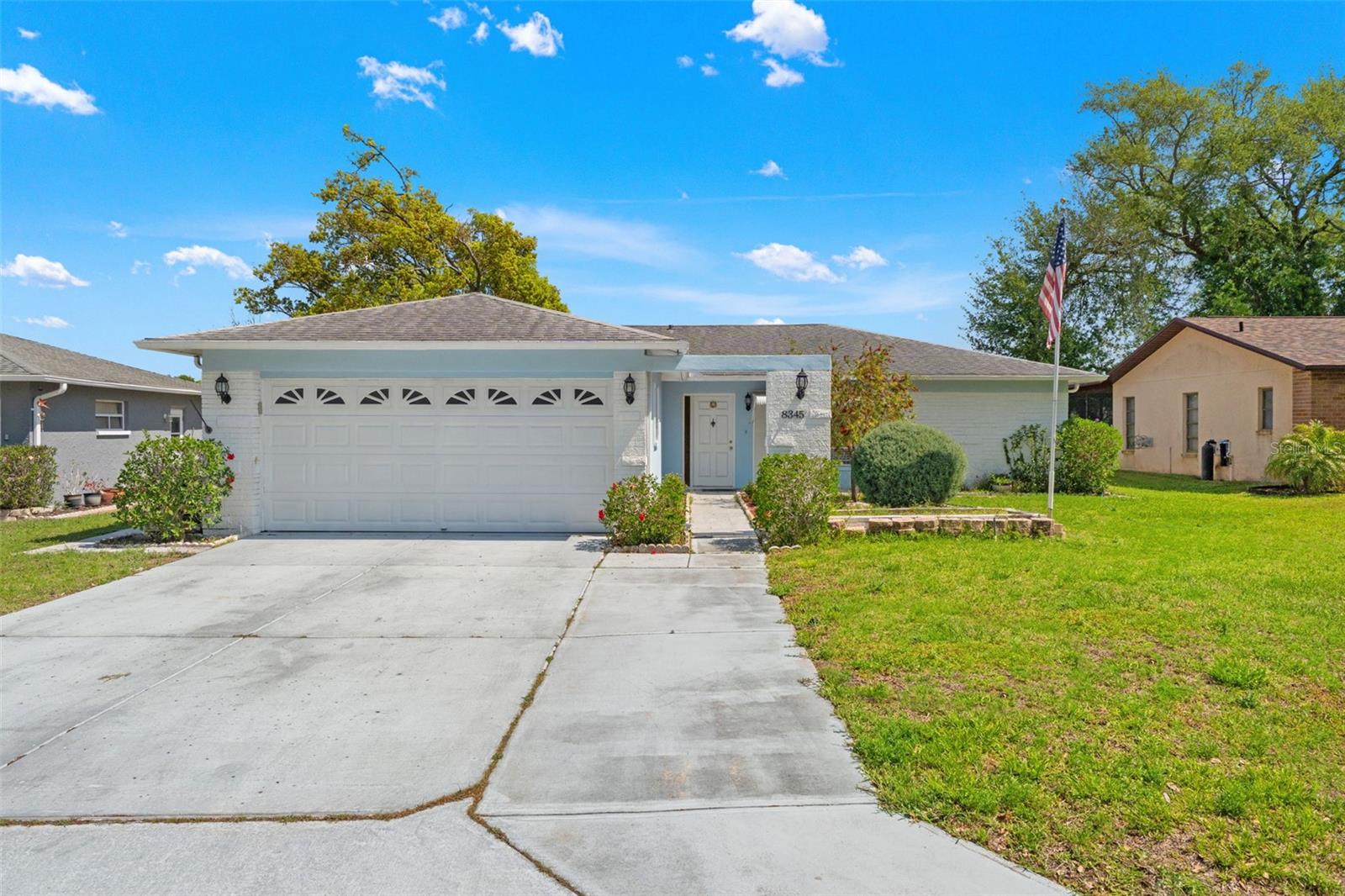 8345 ELGIN DR, PORT RICHEY, FL — photo 2