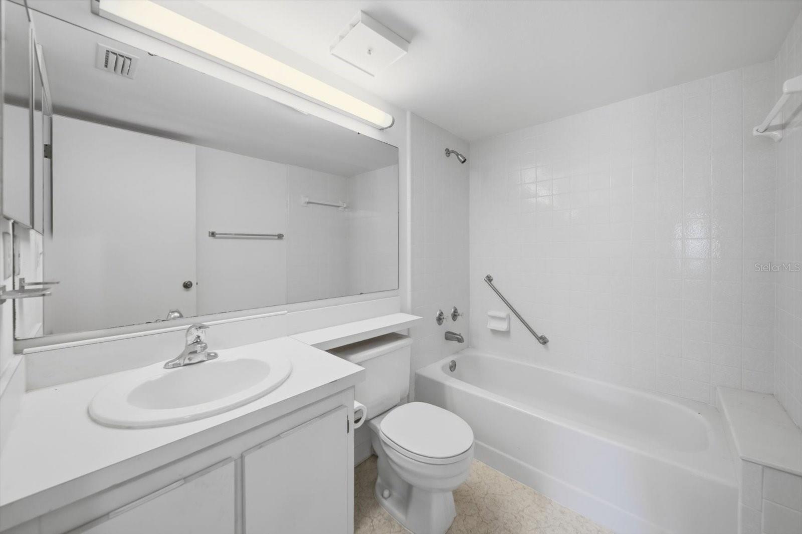 1441 PINE GLEN LN #E2, TARPON SPRINGS, FL — photo 11