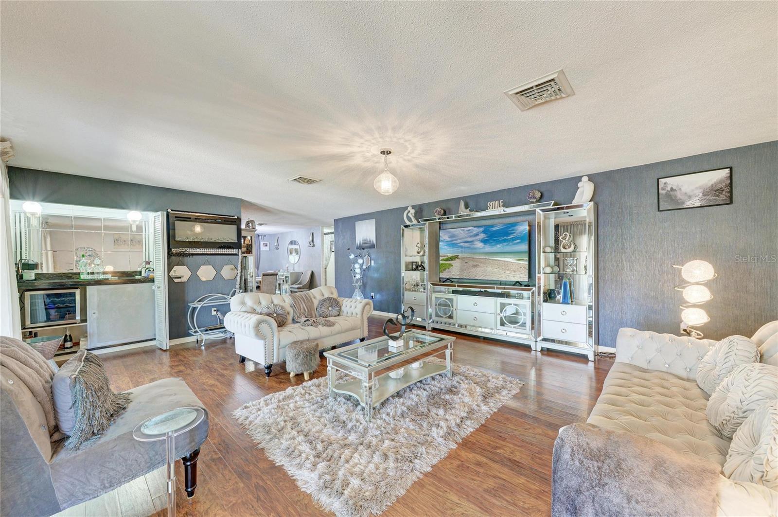 7236 LAS CASAS DR, SARASOTA, FL — photo 8
