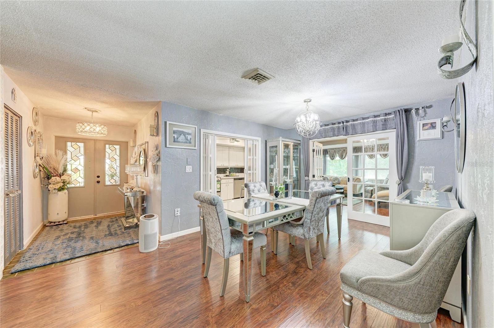 7236 LAS CASAS DR, SARASOTA, FL — photo 11