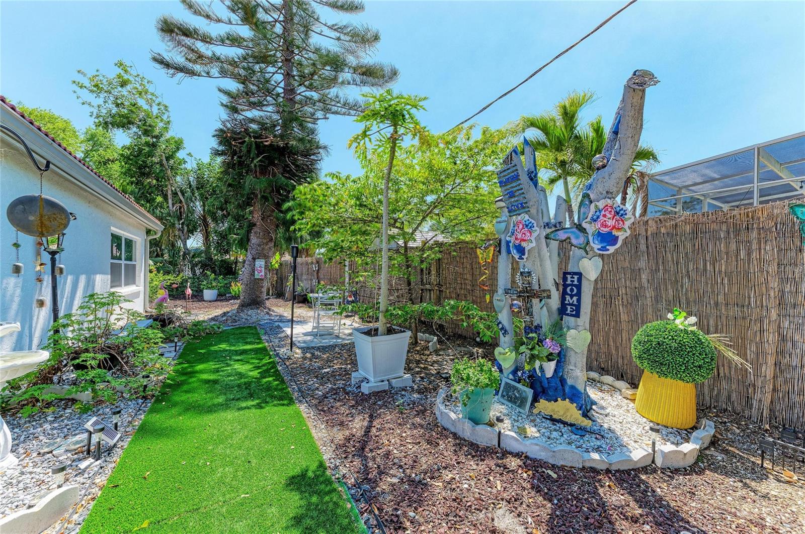 7236 LAS CASAS DR, SARASOTA, FL — photo 37