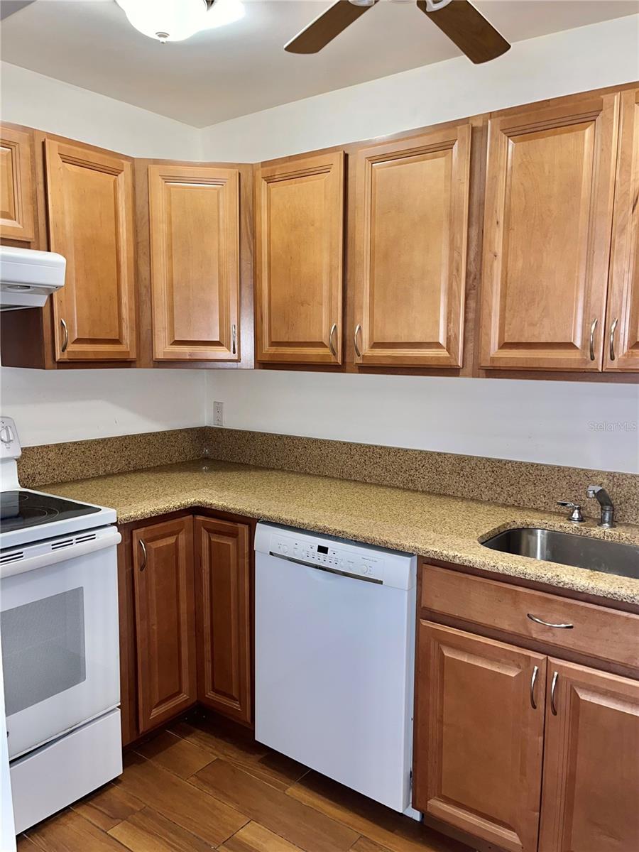 519 ALBEE FARM RD #303, VENICE, FL — photo 15