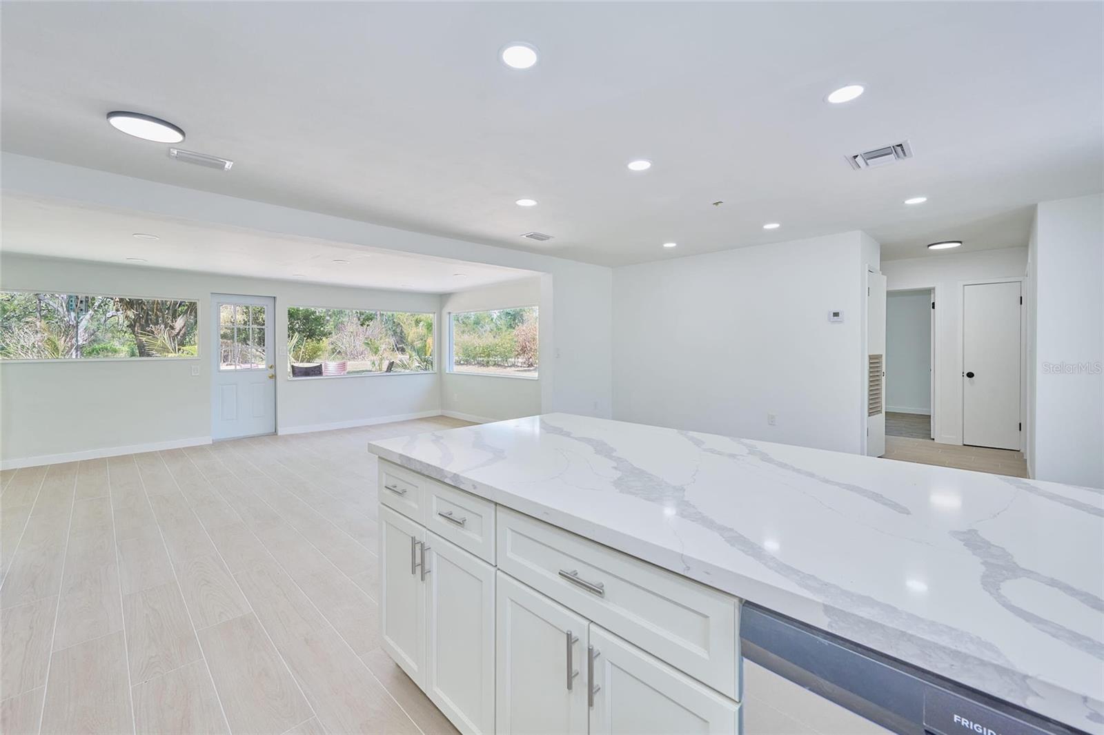 3500 ORCHID DR, INDIAN LAKE ESTATES, FL — photo 9