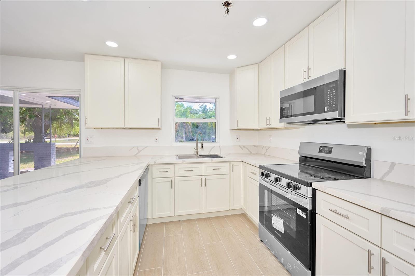3500 ORCHID DR, INDIAN LAKE ESTATES, FL — photo 10