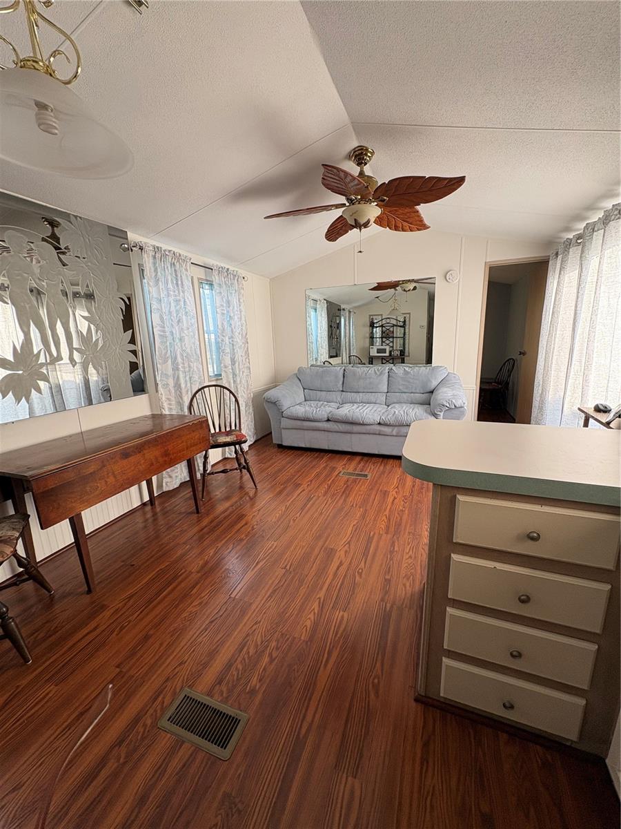 21027 LAZY DAYS CIR, LUTZ, FL — photo 12