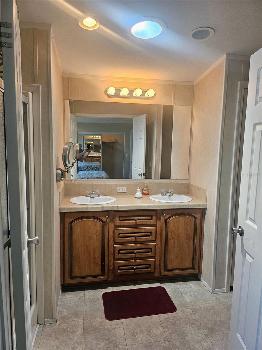 3319 OVERCUP OAK TER, SARASOTA, FL — photo 33