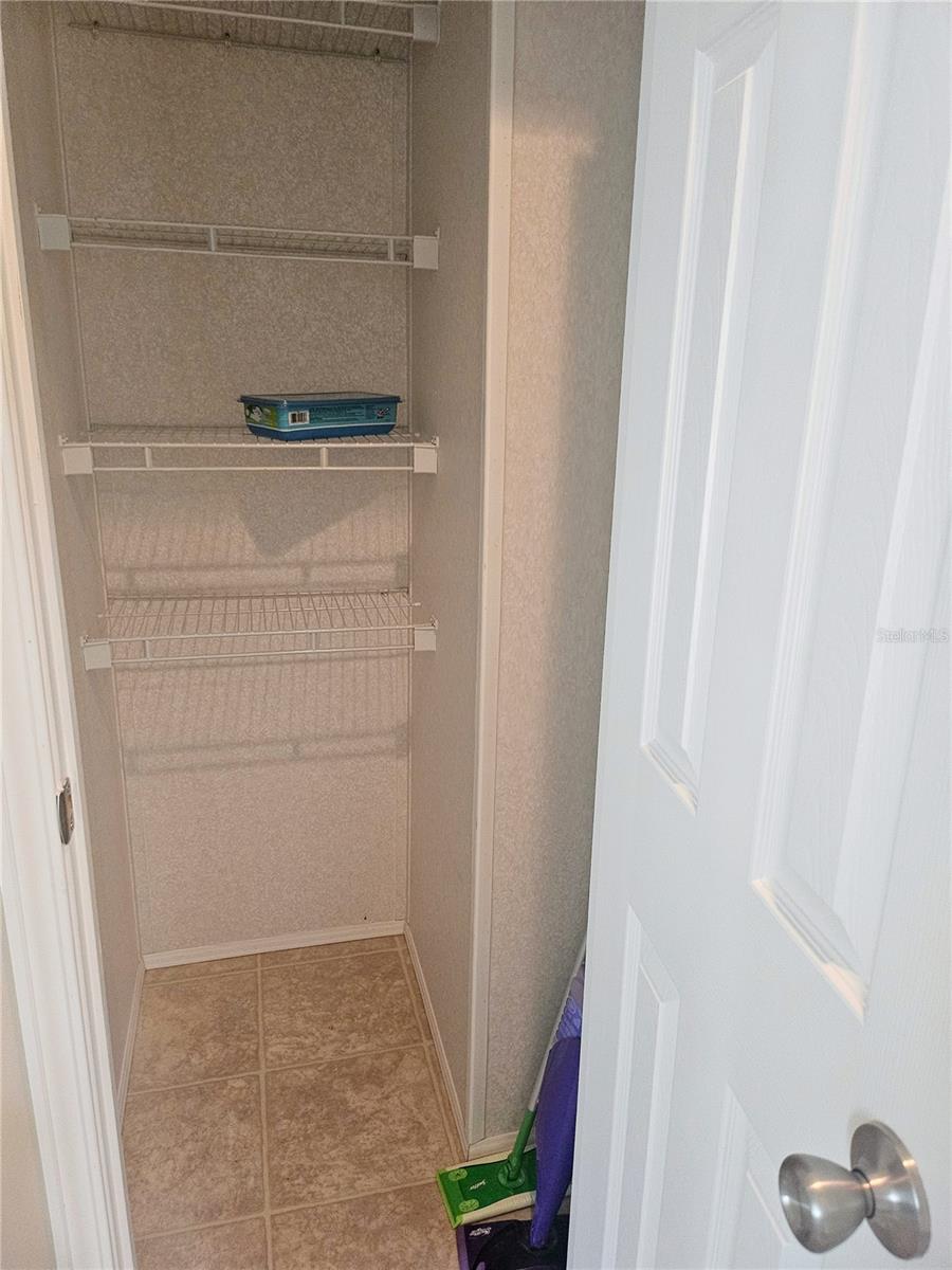 3319 OVERCUP OAK TER, SARASOTA, FL — photo 46