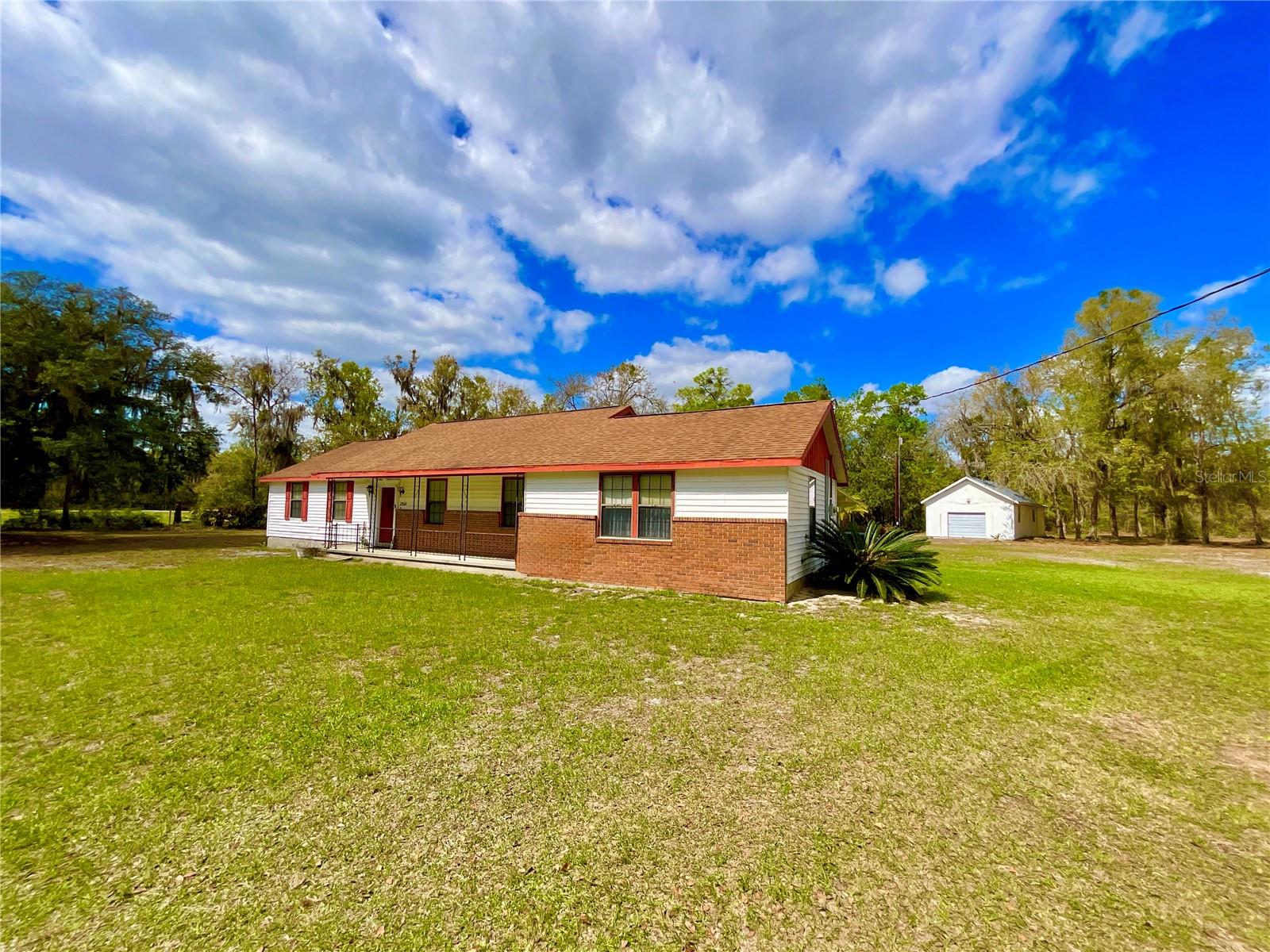 2569 SE 50TH ST, KEYSTONE HEIGHTS, FL — photo 2