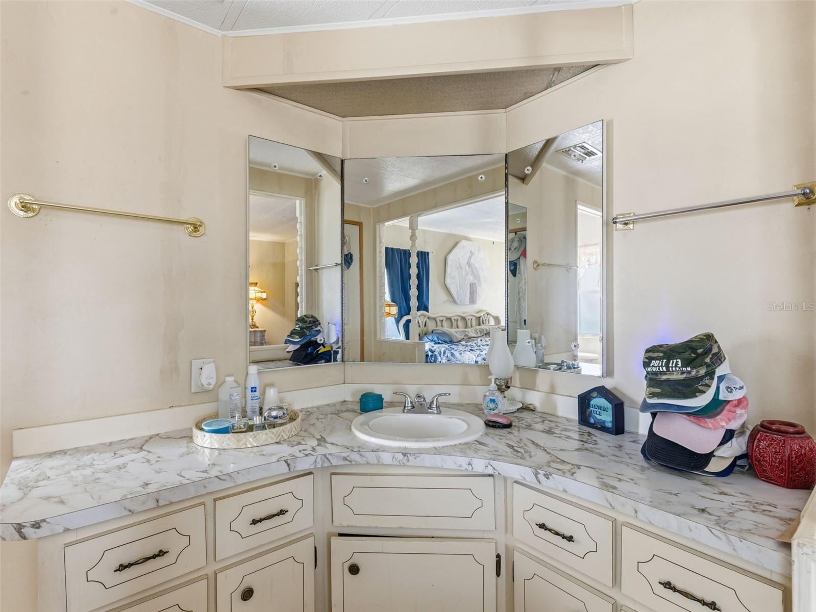 7402 CASCADE DR, HUDSON, FL — photo 17