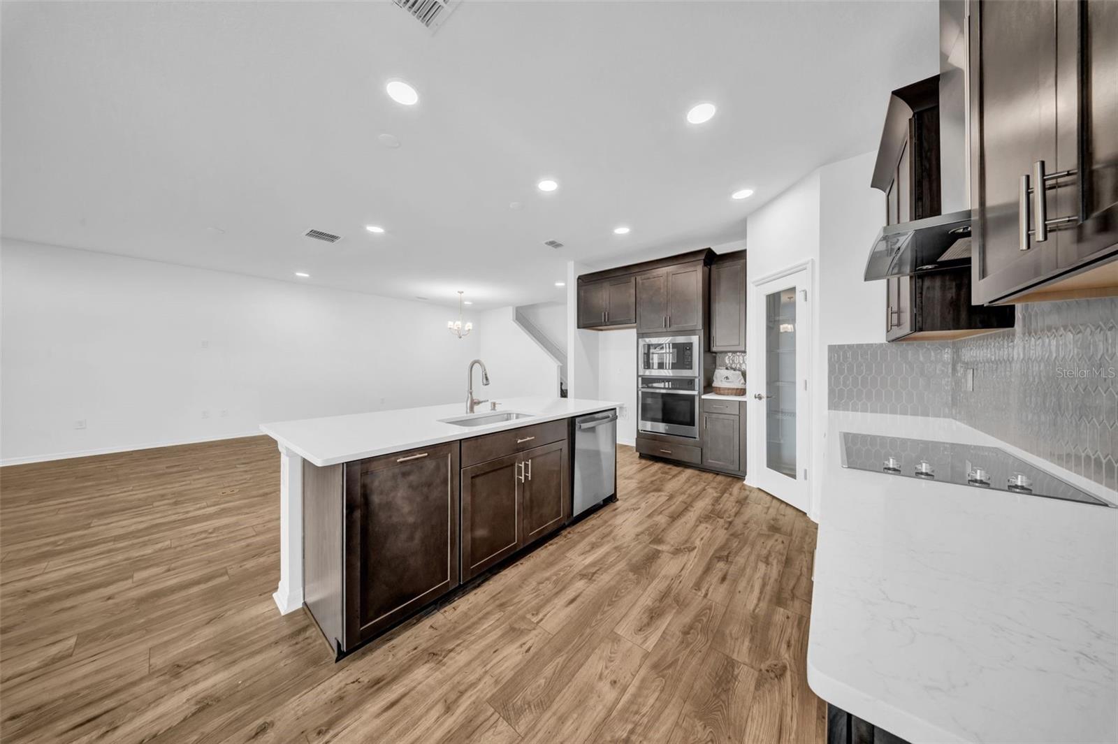 5841 RIVERSTON AVE, WESLEY CHAPEL, FL — photo 53
