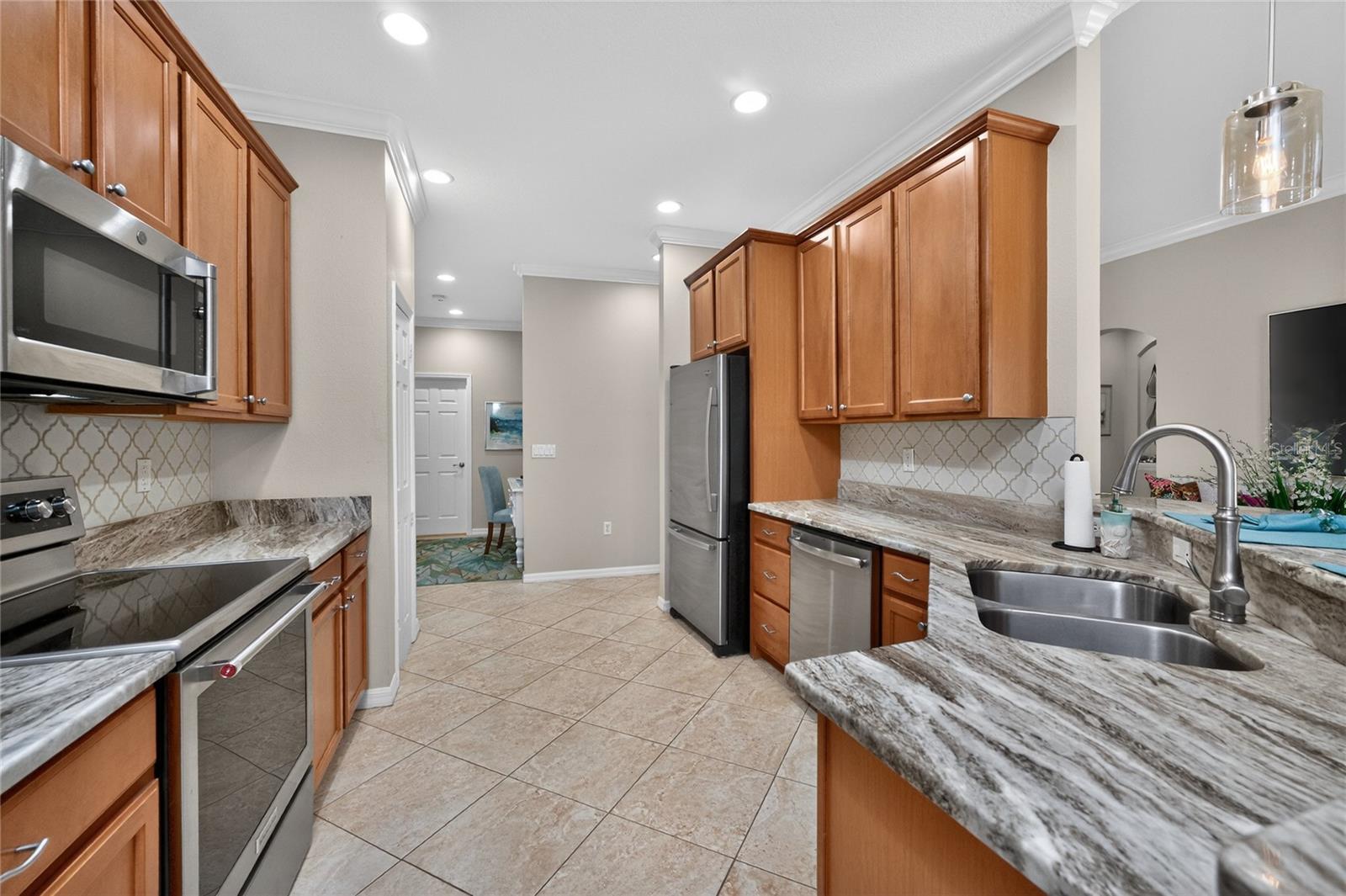 872 CLEAR LAKE DR, ENGLEWOOD, FL — photo 13