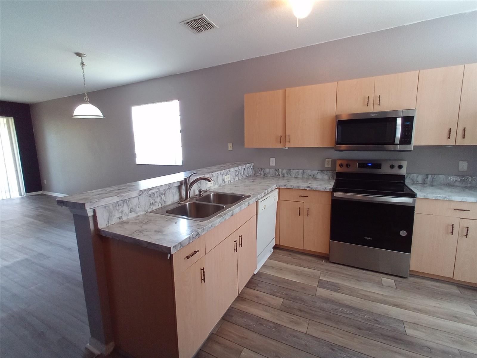 15201 INDIAN CREEK DR #B, KISSIMMEE, FL — photo 8