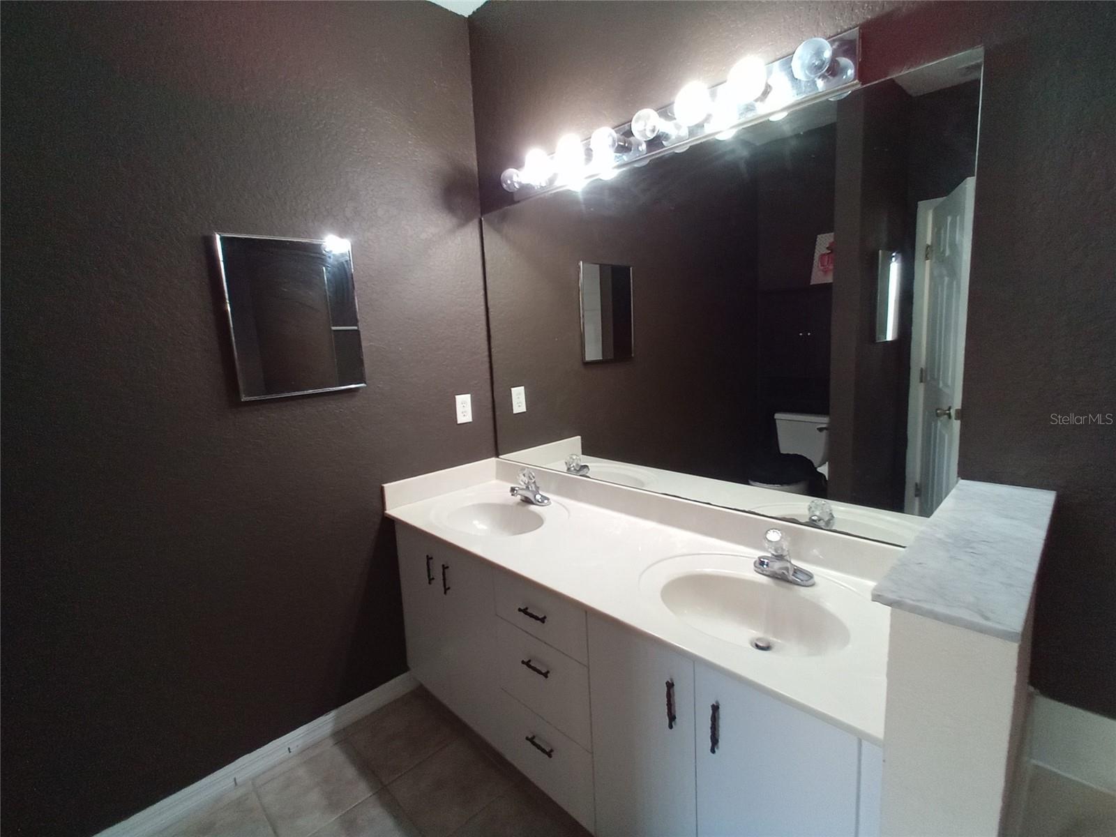 15201 INDIAN CREEK DR #B, KISSIMMEE, FL — photo 17