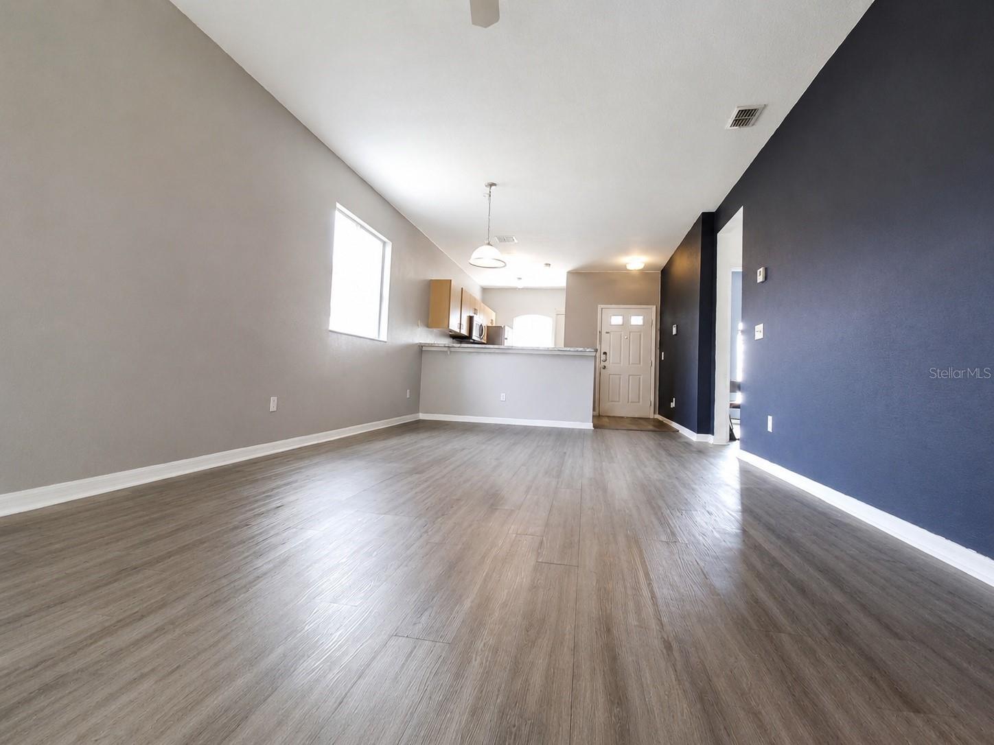 15201 INDIAN CREEK DR #B, KISSIMMEE, FL — photo 3