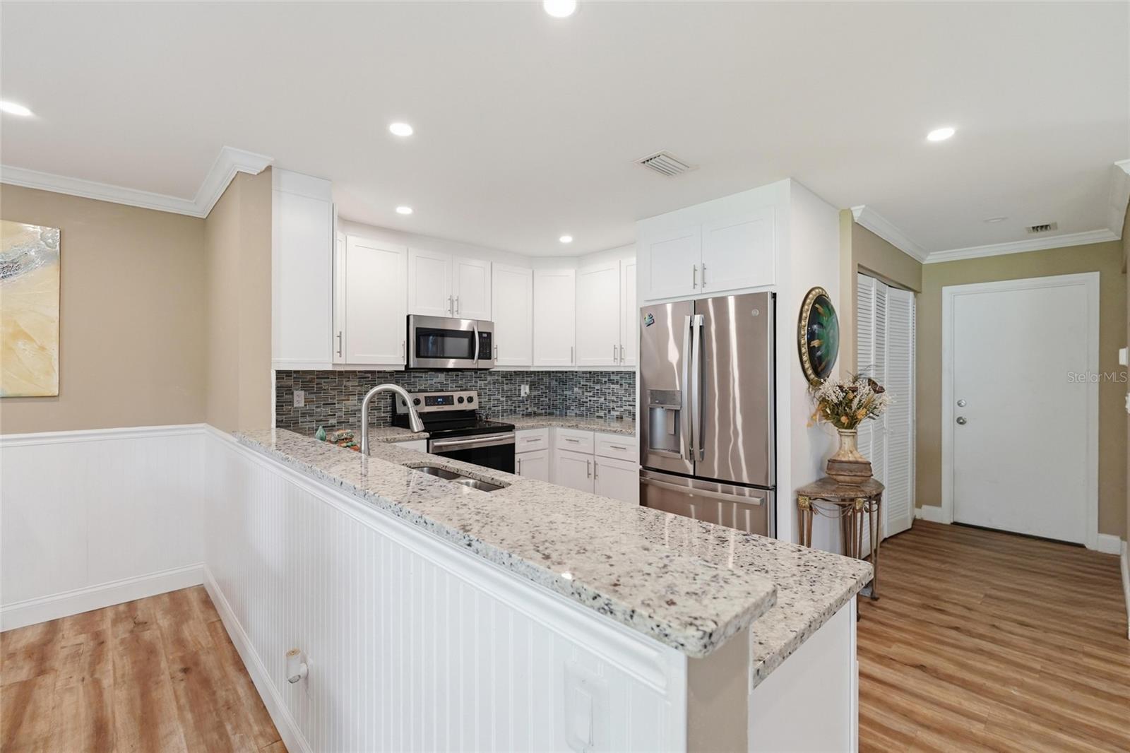7101 FAIRWAY BEND CIR, SARASOTA, FL — photo 4