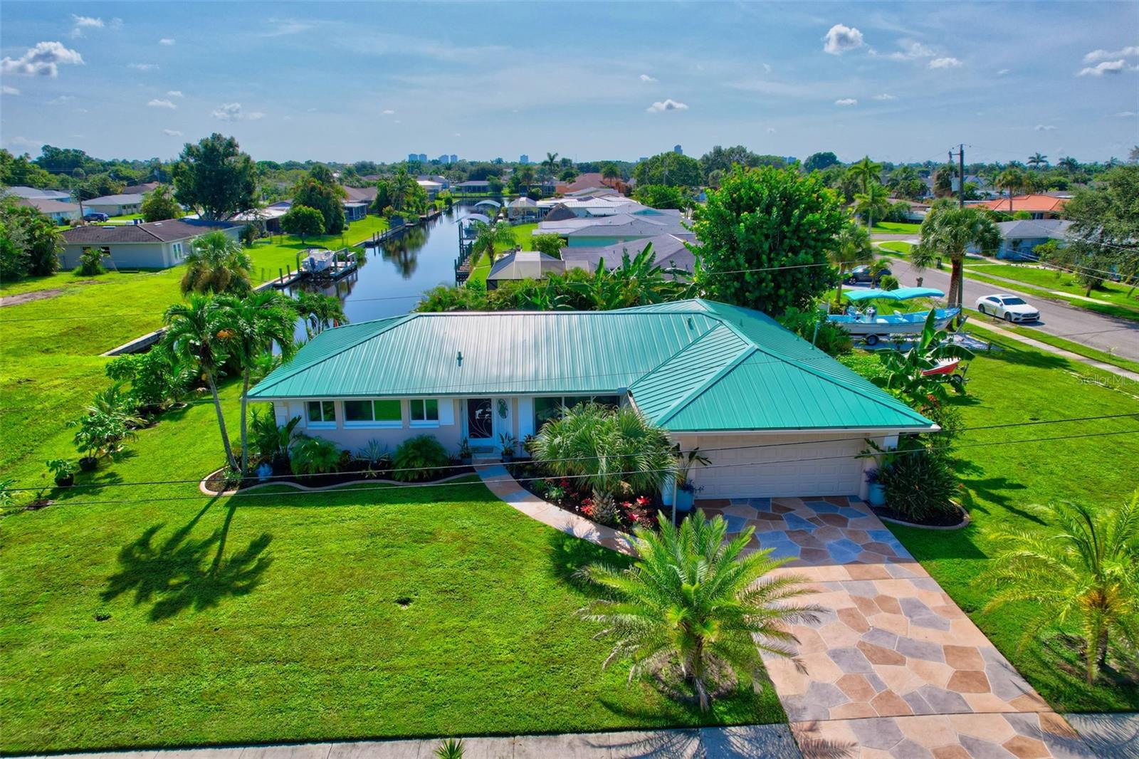 4638 VINSETTA AVE, NORTH FORT MYERS, FL
