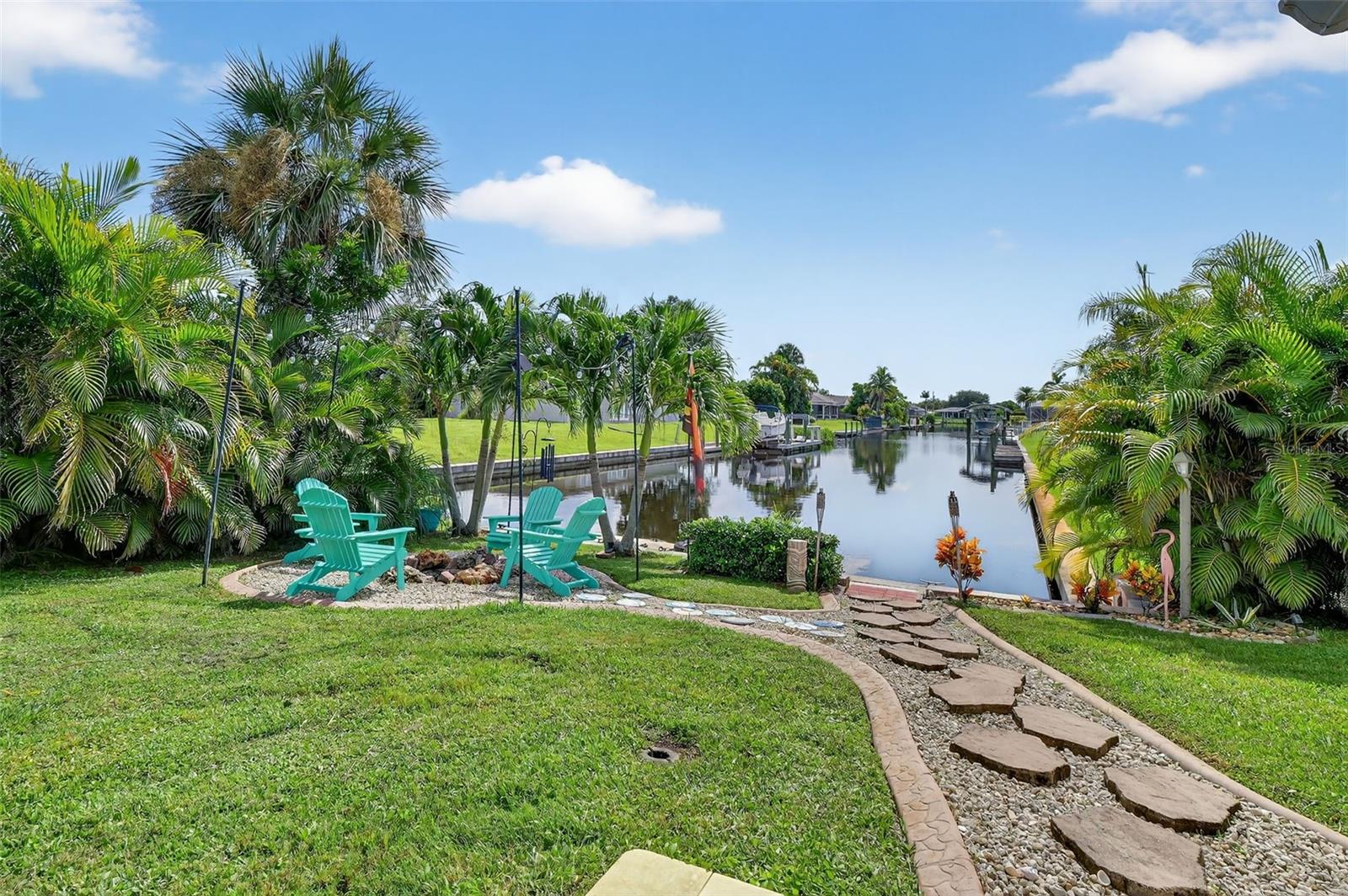 4638 VINSETTA AVE, NORTH FORT MYERS, FL — photo 2