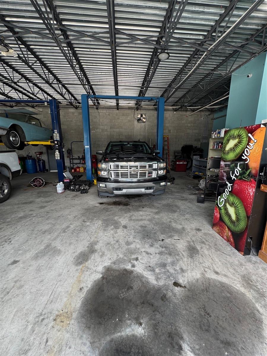 4825 OLD WINTER GARDEN RD, ORLANDO, FL — photo 10