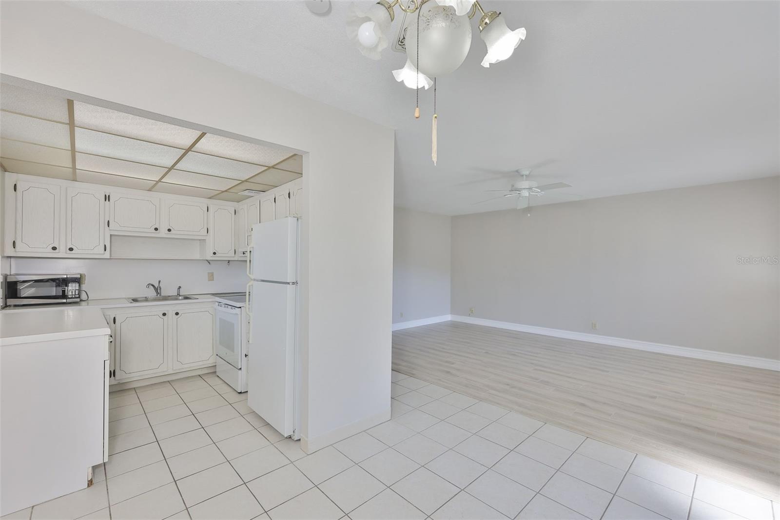 202 BEDFORD ST #68, SUN CITY CENTER, FL — photo 17