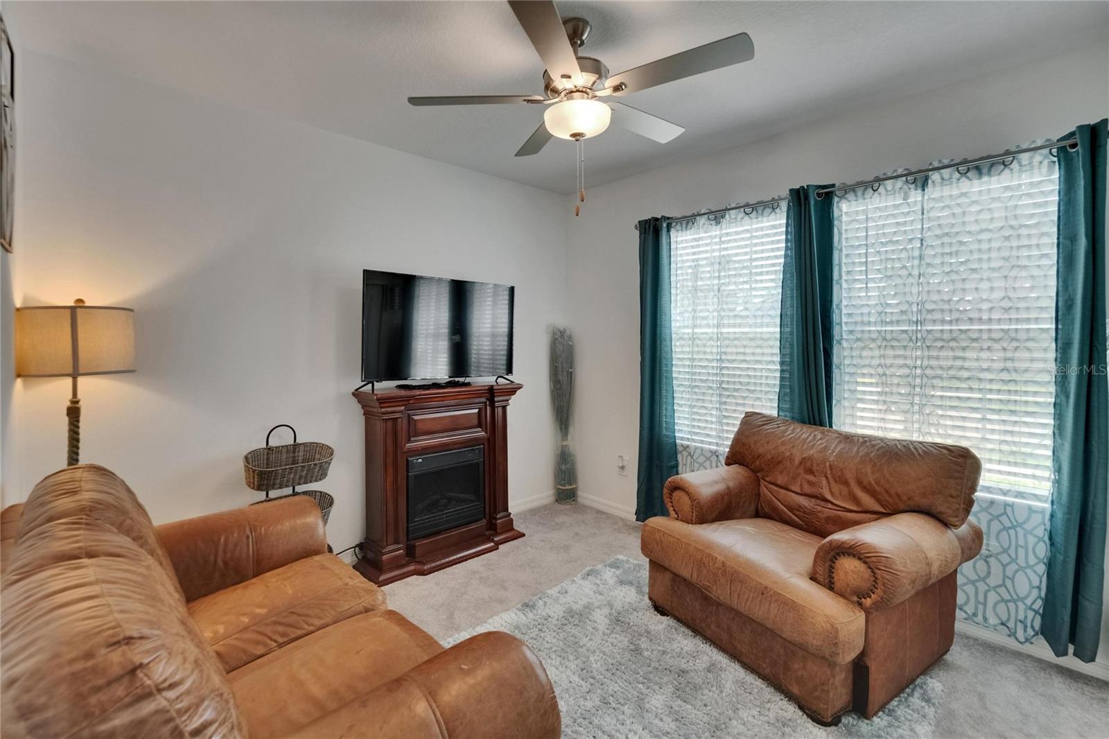 34780 RAINVILLE LOOP, ZEPHYRHILLS, FL — photo 9