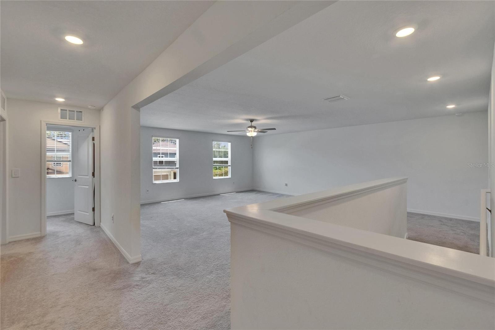 34780 RAINVILLE LOOP, ZEPHYRHILLS, FL — photo 24