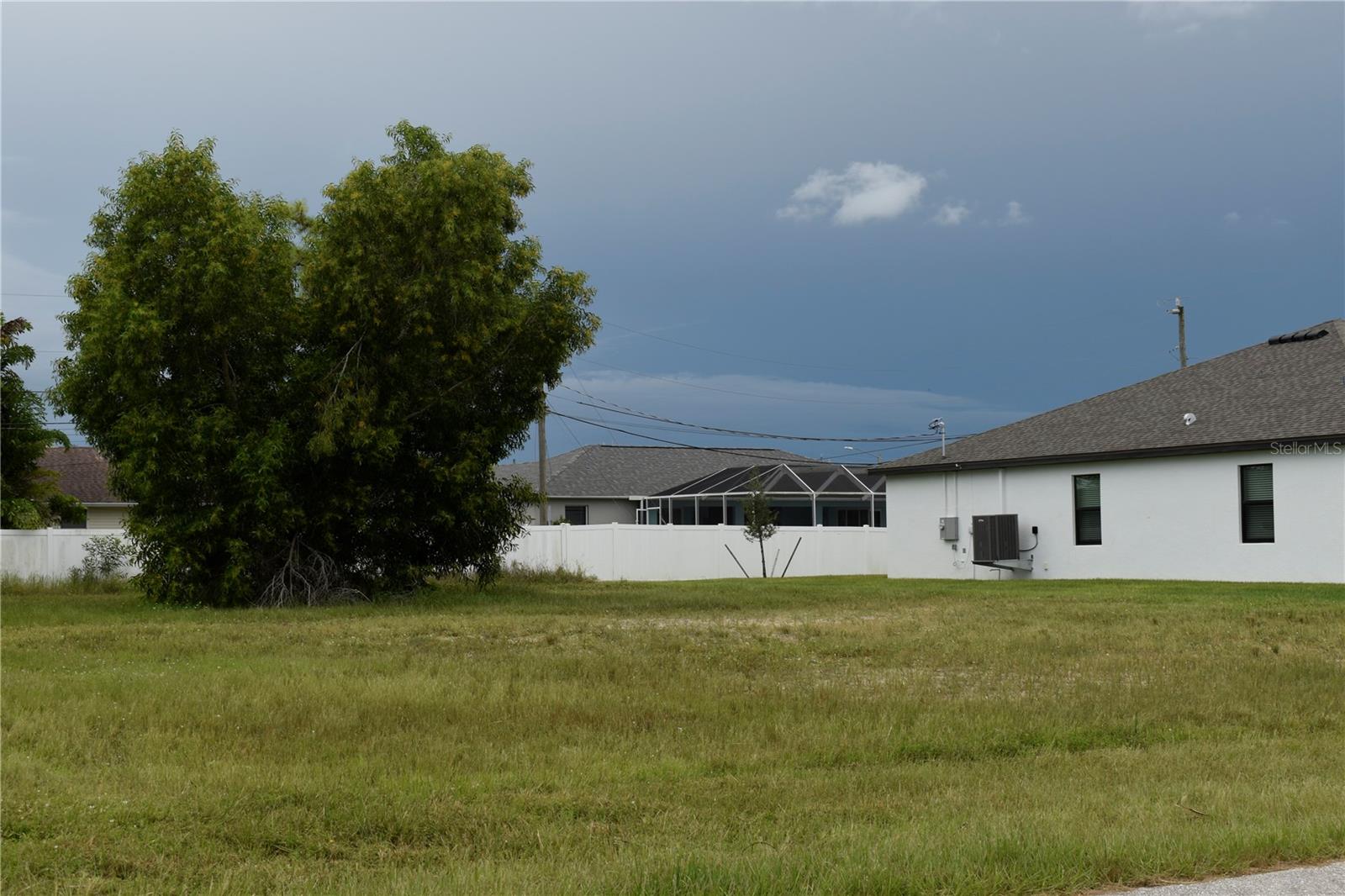 706 SW 21 ST, CAPE CORAL, FL — photo 2