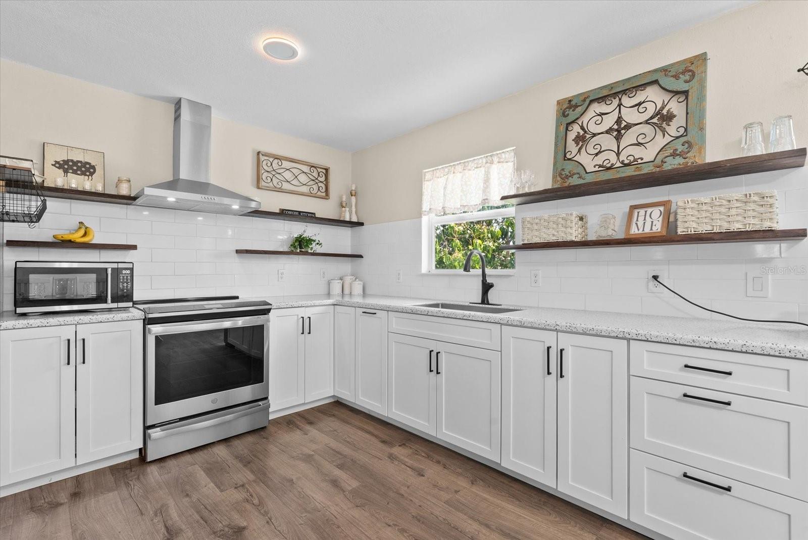 2600 CHARLENE ST, PUNTA GORDA, FL — photo 3