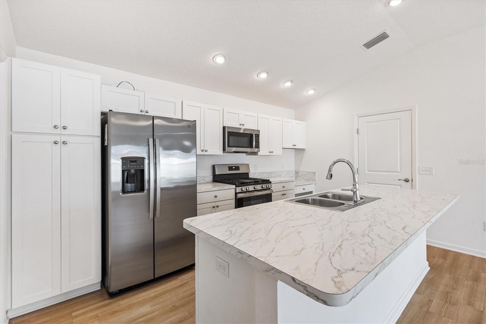 7185 FAY CT, THE VILLAGES, FL — photo 44