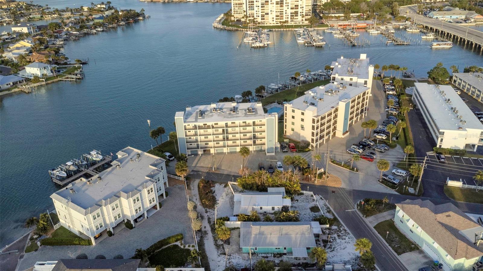 148 98TH AVE, TREASURE ISLAND, FL — photo 27