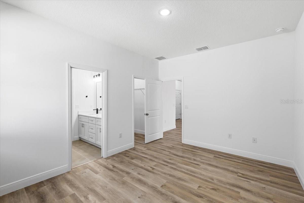 367 VILLA SORRENTO CIR, HAINES CITY, FL — photo 21