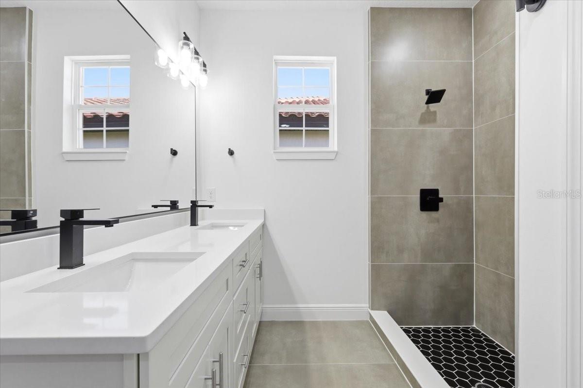 367 VILLA SORRENTO CIR, HAINES CITY, FL — photo 24
