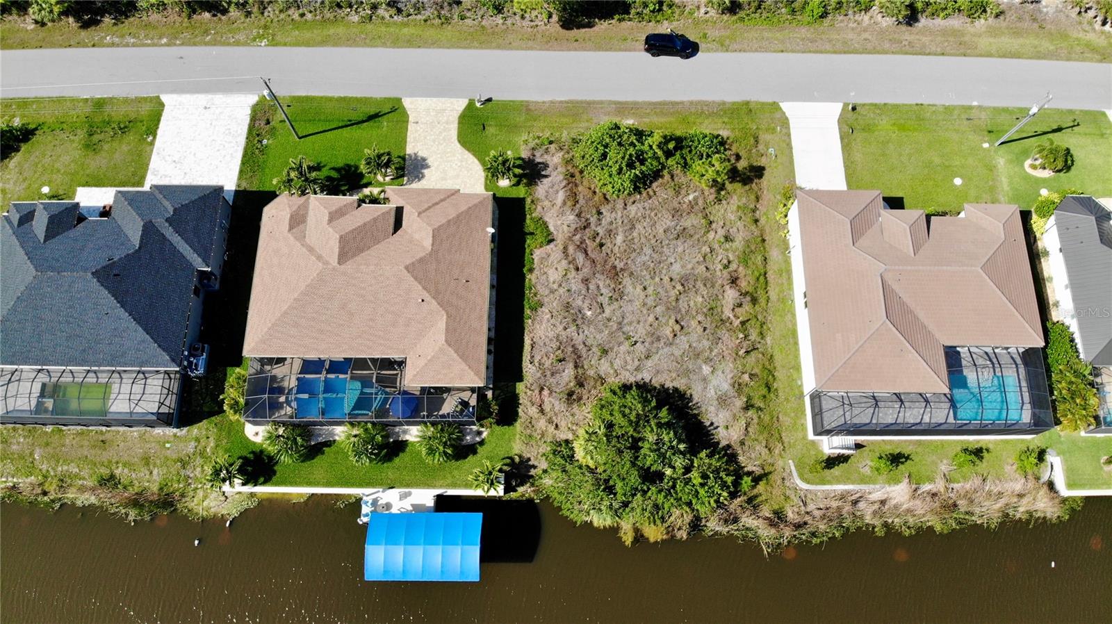 15376 HENNIPEN CIR, PORT CHARLOTTE, FL — photo 2
