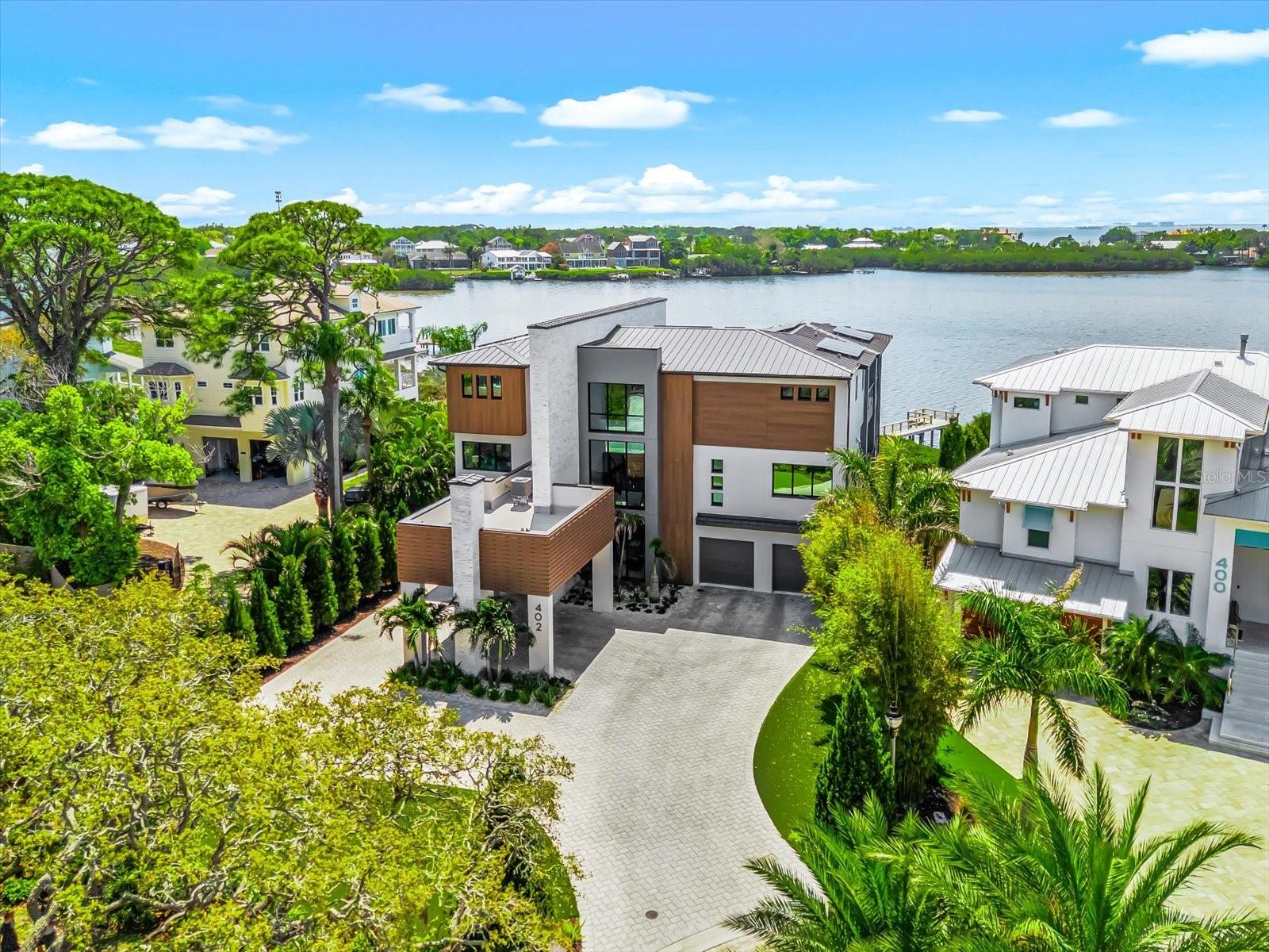 402 HILLSBOROUGH ST, PALM HARBOR, FL