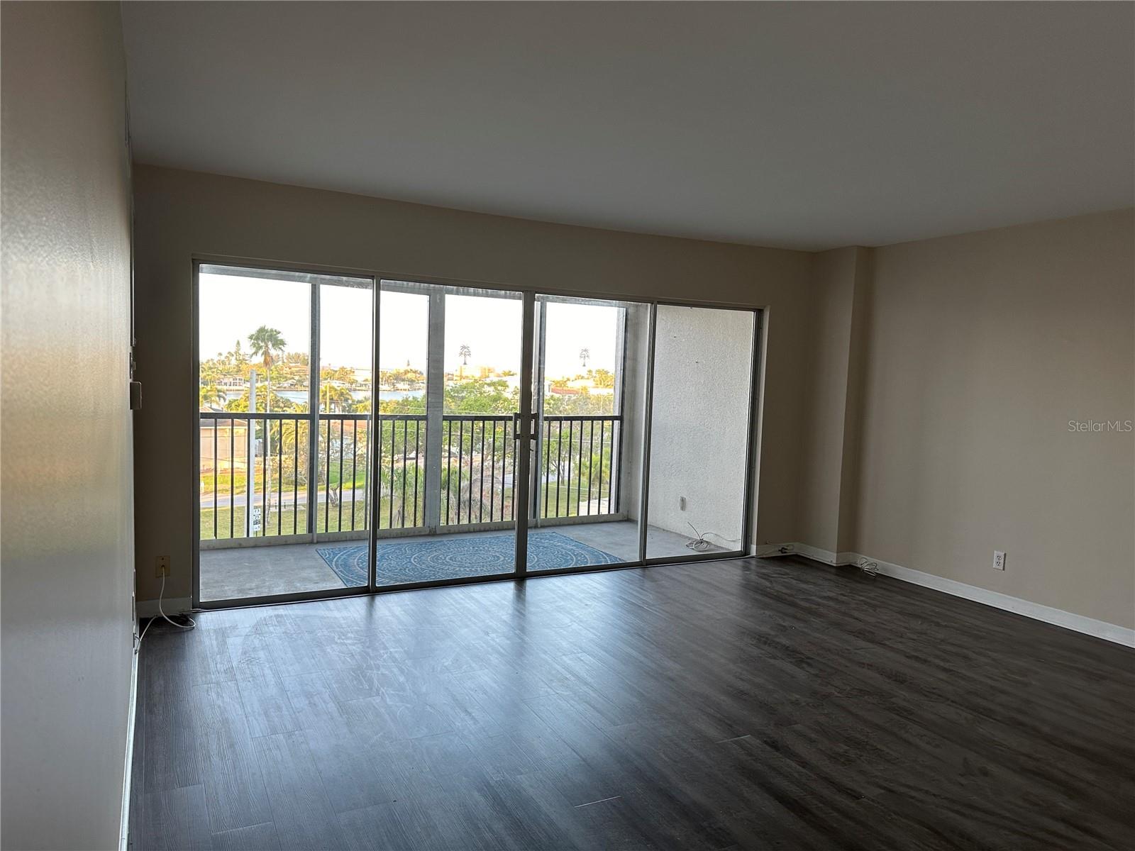 10355 PARADISE BLVD #414, TREASURE ISLAND, FL — photo 3