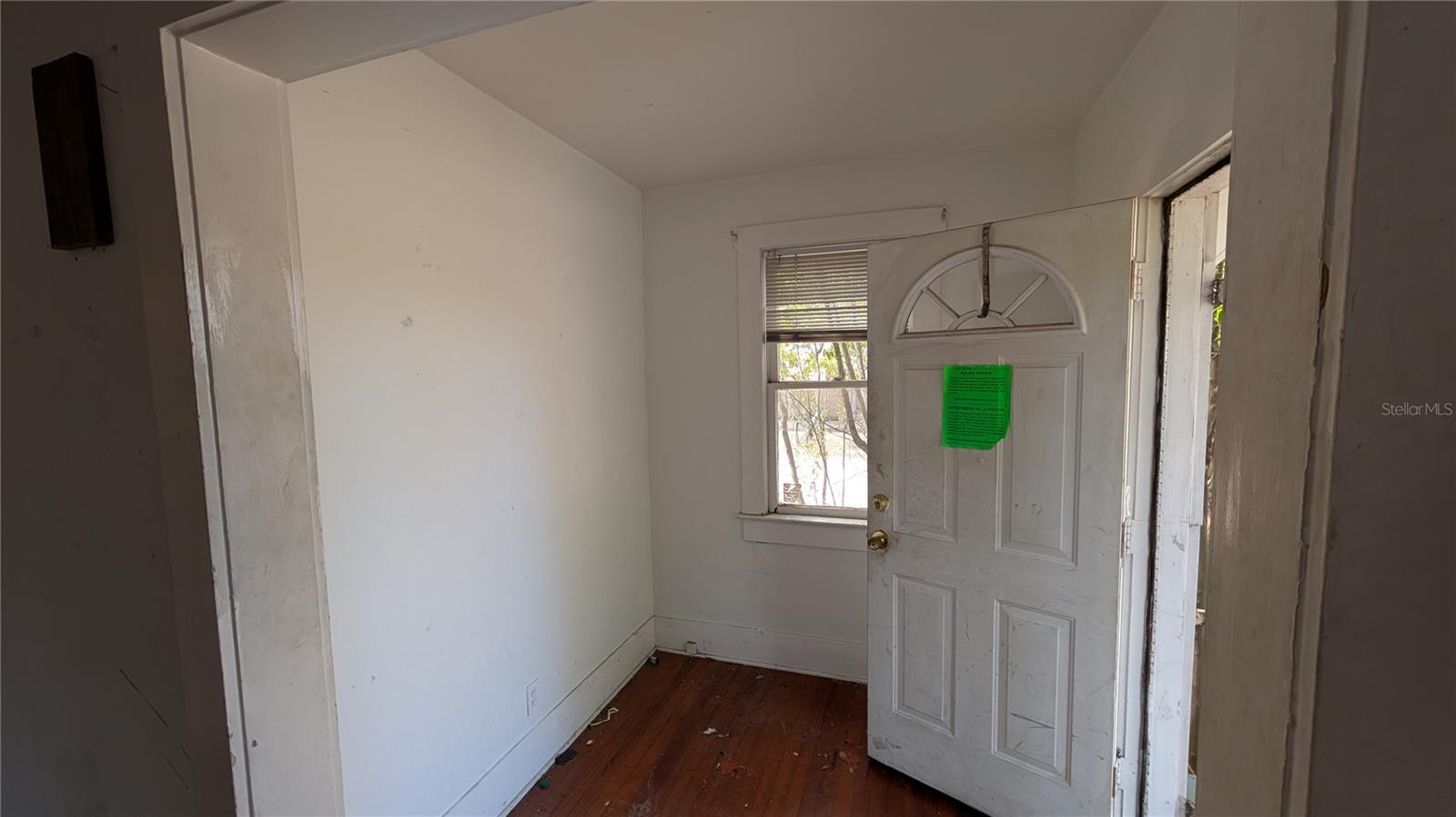114 S BUNGALOW PARK AVE, TAMPA, FL — photo 2