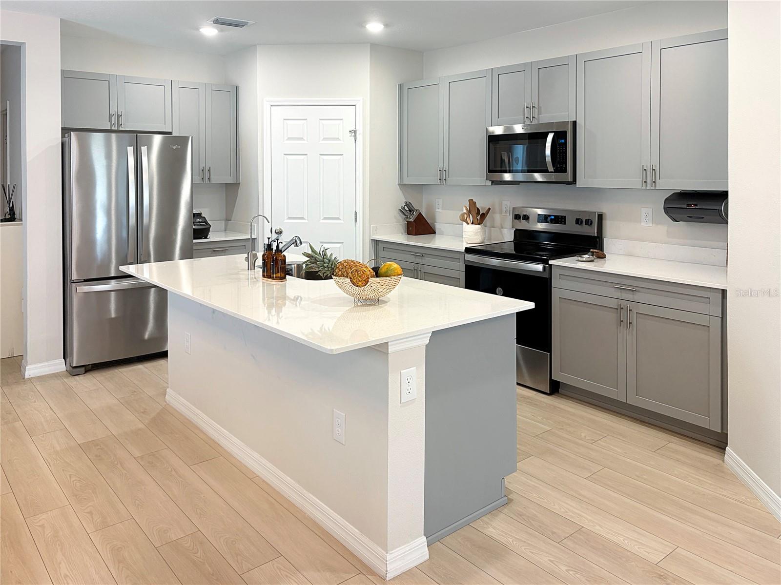 3798 KING HILL DR, HAINES CITY, FL — photo 2