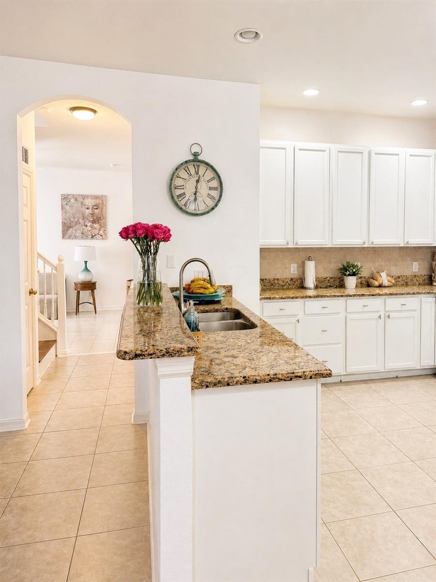 7942 ENDLESS SUMMER CT, LAND O LAKES, FL — photo 9