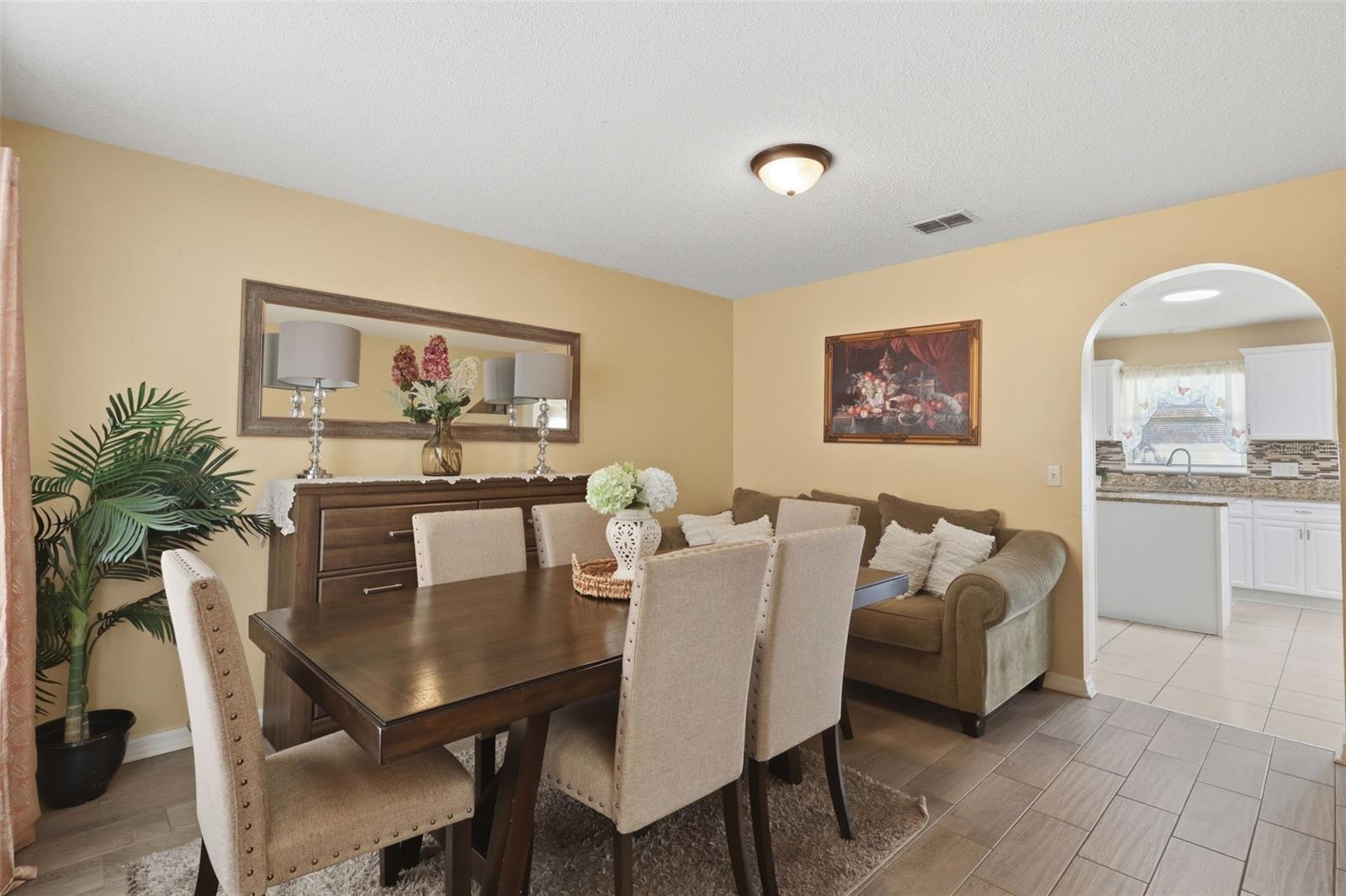1142 NORMANDY DR, KISSIMMEE, FL — photo 2
