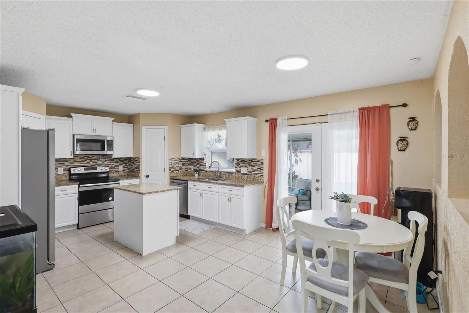 1142 NORMANDY DR, KISSIMMEE, FL — photo 8