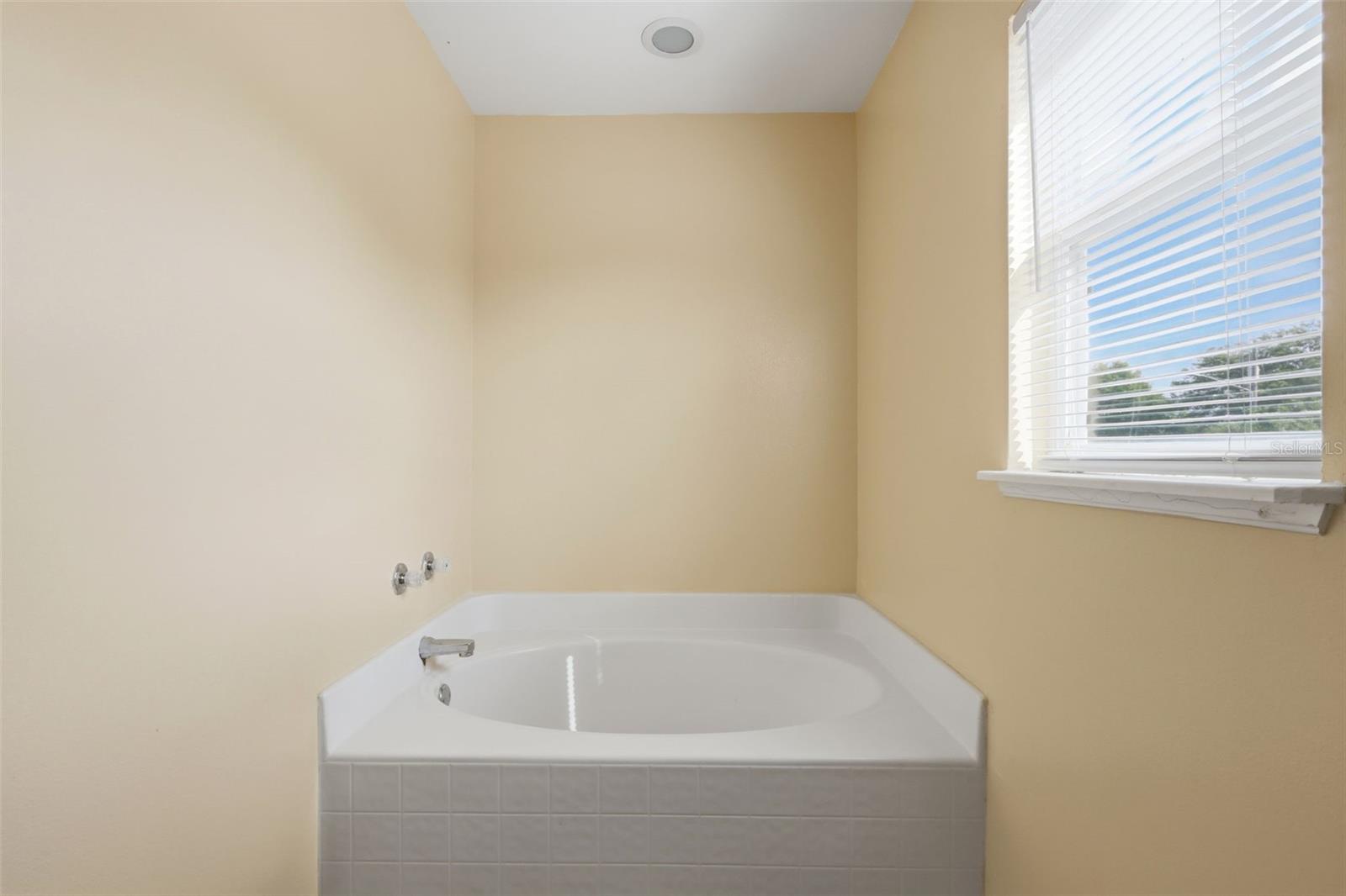 1142 NORMANDY DR, KISSIMMEE, FL — photo 27