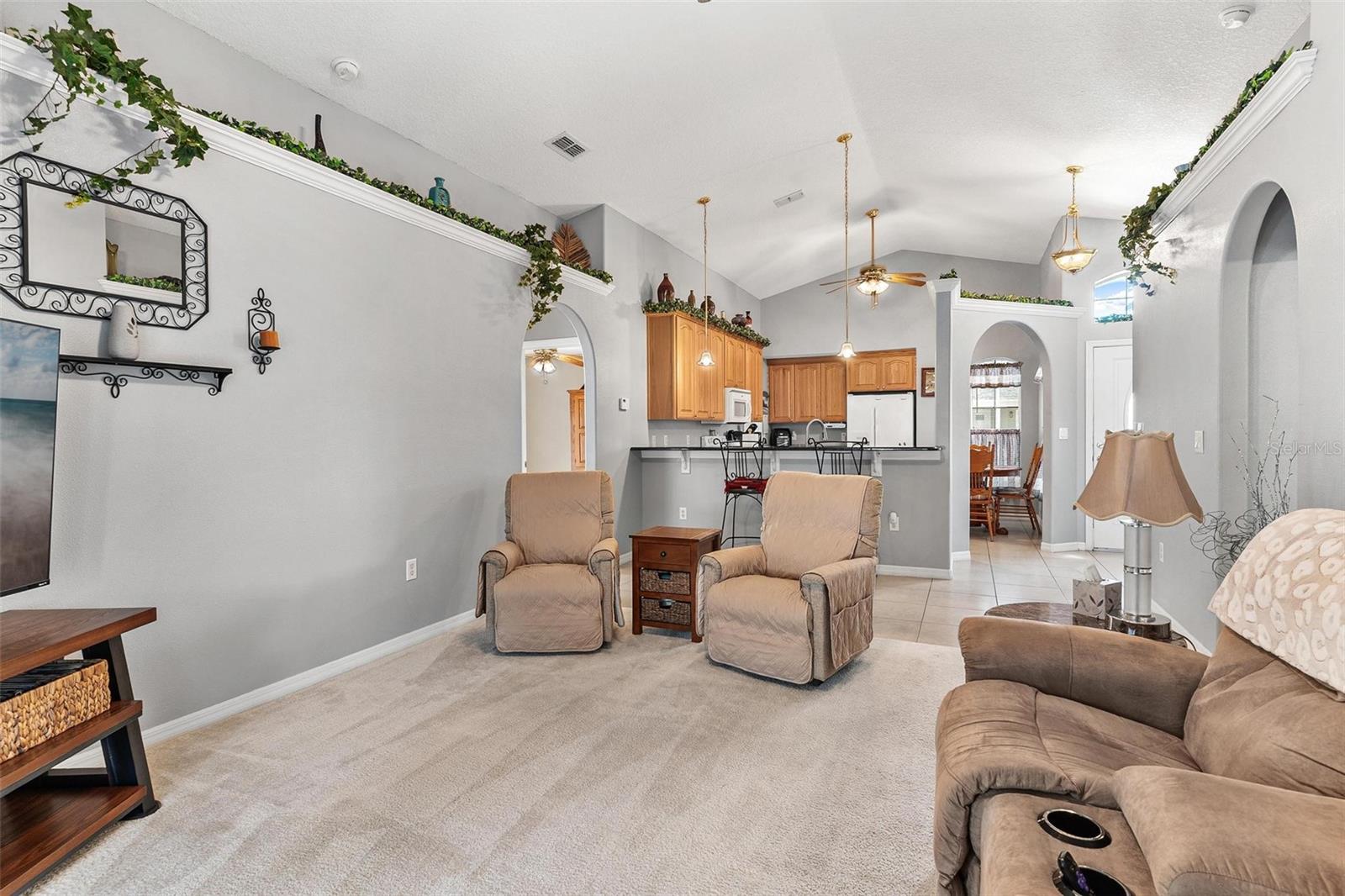 93 FAIRWAY CIR, UMATILLA, FL — photo 28
